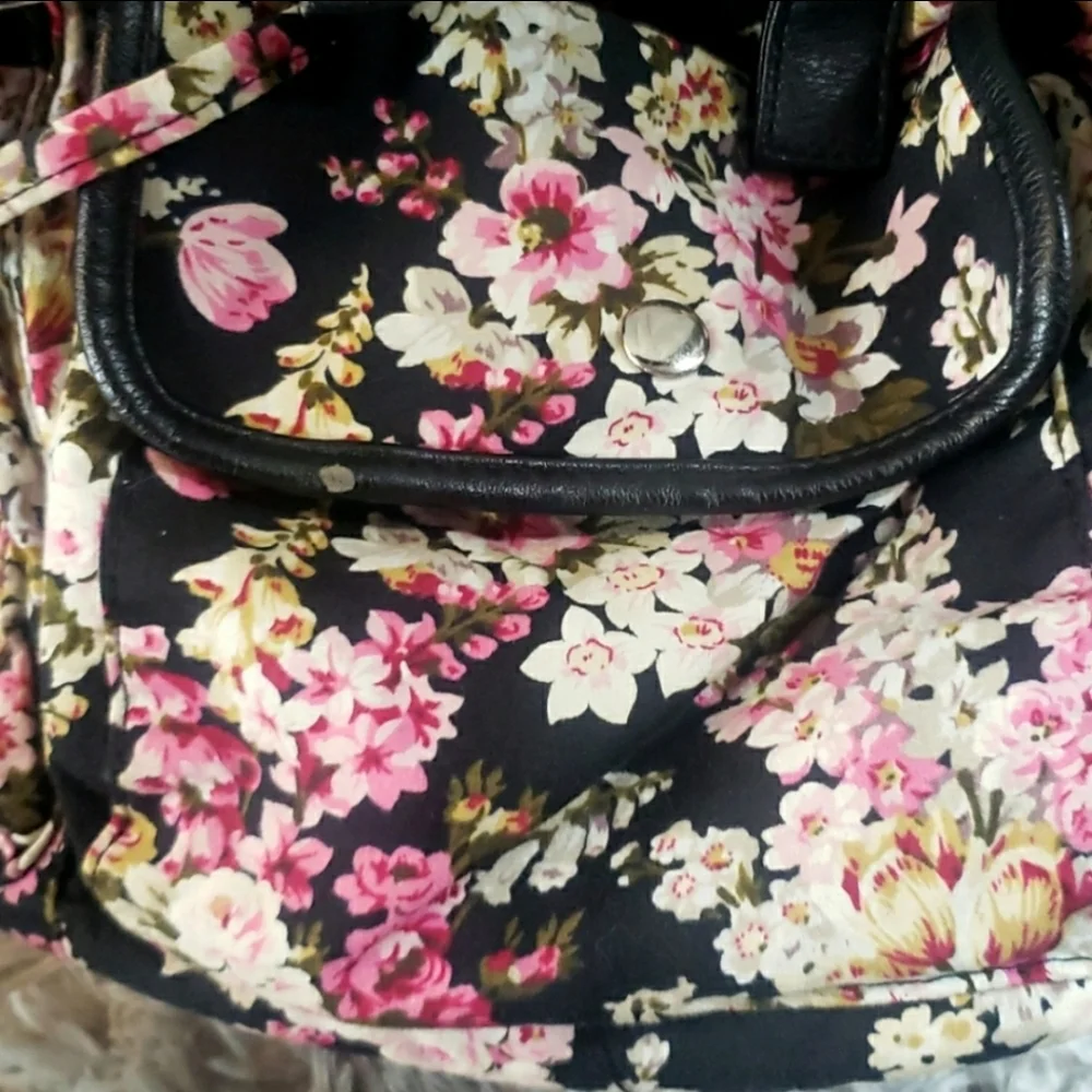 FLORAL BACKPACK - Picture 4 of 6